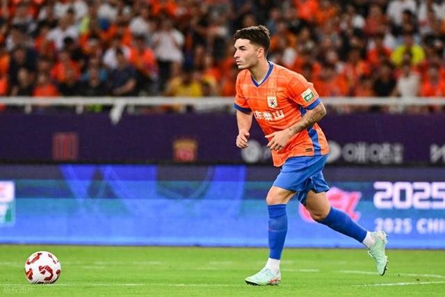 开云体育-山东鲁能自己打脸了？水货外援加盟仅半年就解约，中超球队没人要|中卫|西乙|洛佩斯|路易斯-洛佩斯|山东泰山_新浪体育_新浪新闻